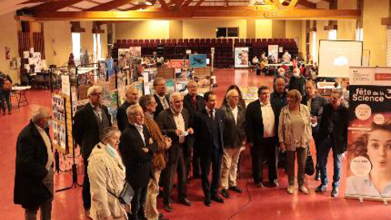 La salle André Beaudran, accueille le village de la science