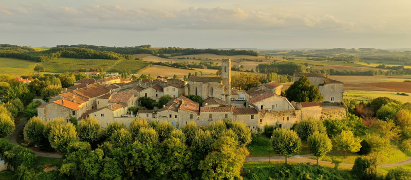 Quatreconseillers municipaux à élire