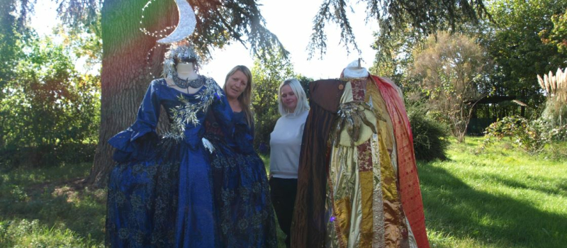 Monika Mucha présente deux costumes créés pour La Flûte Enchantée de Mozart