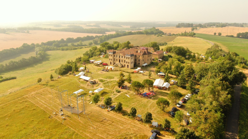 Château-Neuf-des-Peuples: création d'une forêt-jardin