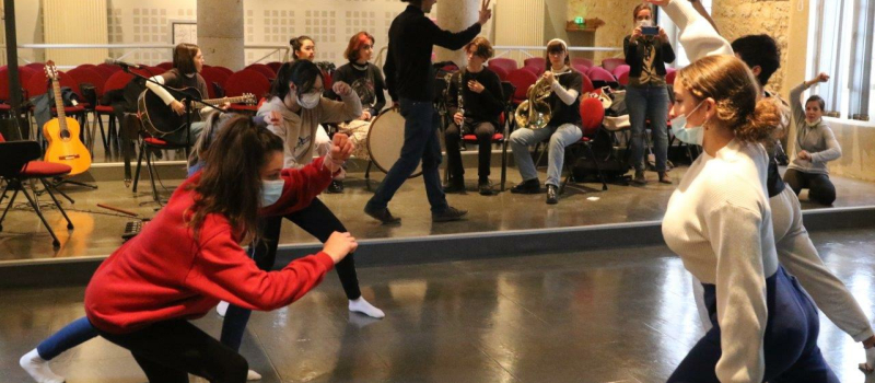 Trois artistes en résidence au Lycée Bossuet