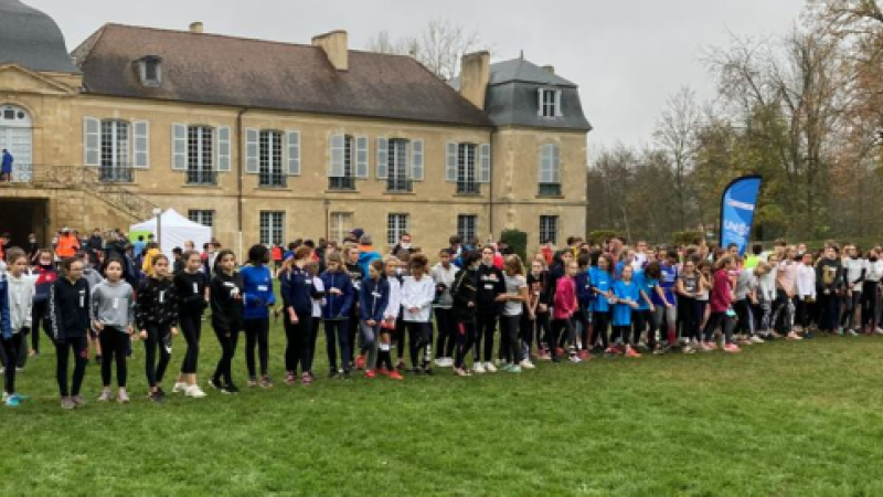 cross départemental UNSS : le collège Carnot d'Auch conserve le trophée