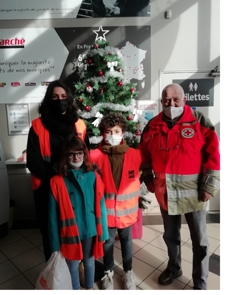 Enara, Baptiste et Tomé ont participé à la collecte
