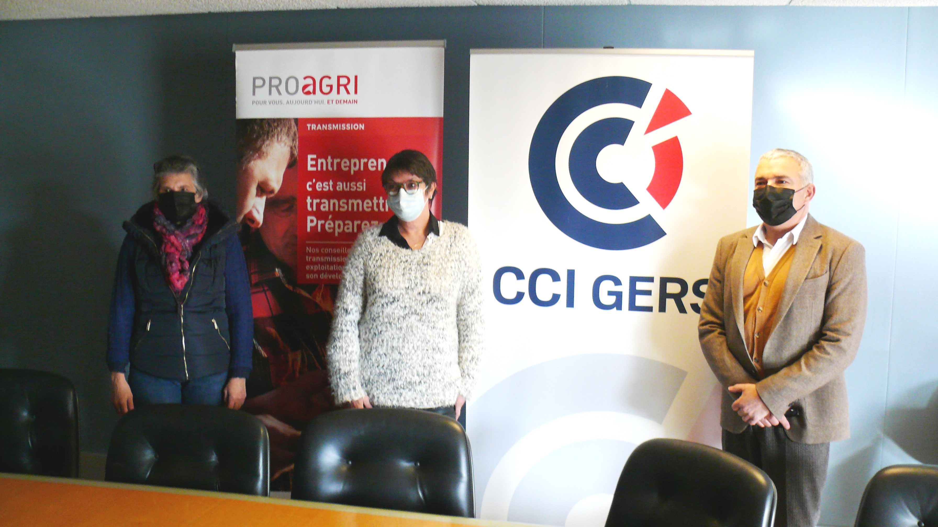 Marianne Dutoit, Françoise Colmant et Rémi Branet ont participé à la présentation des rencontres de la transmission-Reprise