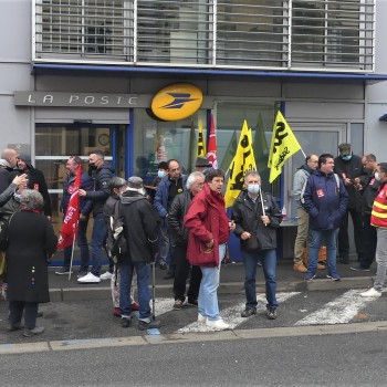 la poste patte d oie.jpg