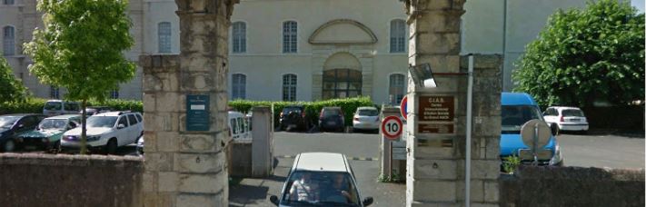 Entrée du CIAS.JPG