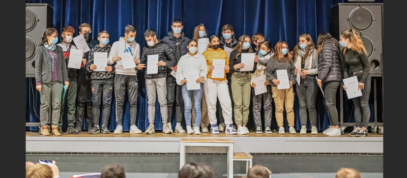 Remise «d'attestations de réussite» aux terminales pro de Nogaro