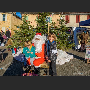 0 Le Père Noël au marché d'Aignan 1bis 2012.jpg
