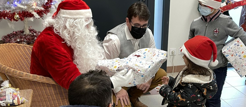 Le père Noël en visite à Roquebrune !
