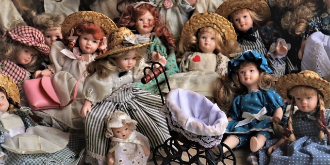 stylish-dolls-nostalgia-retro.jpg