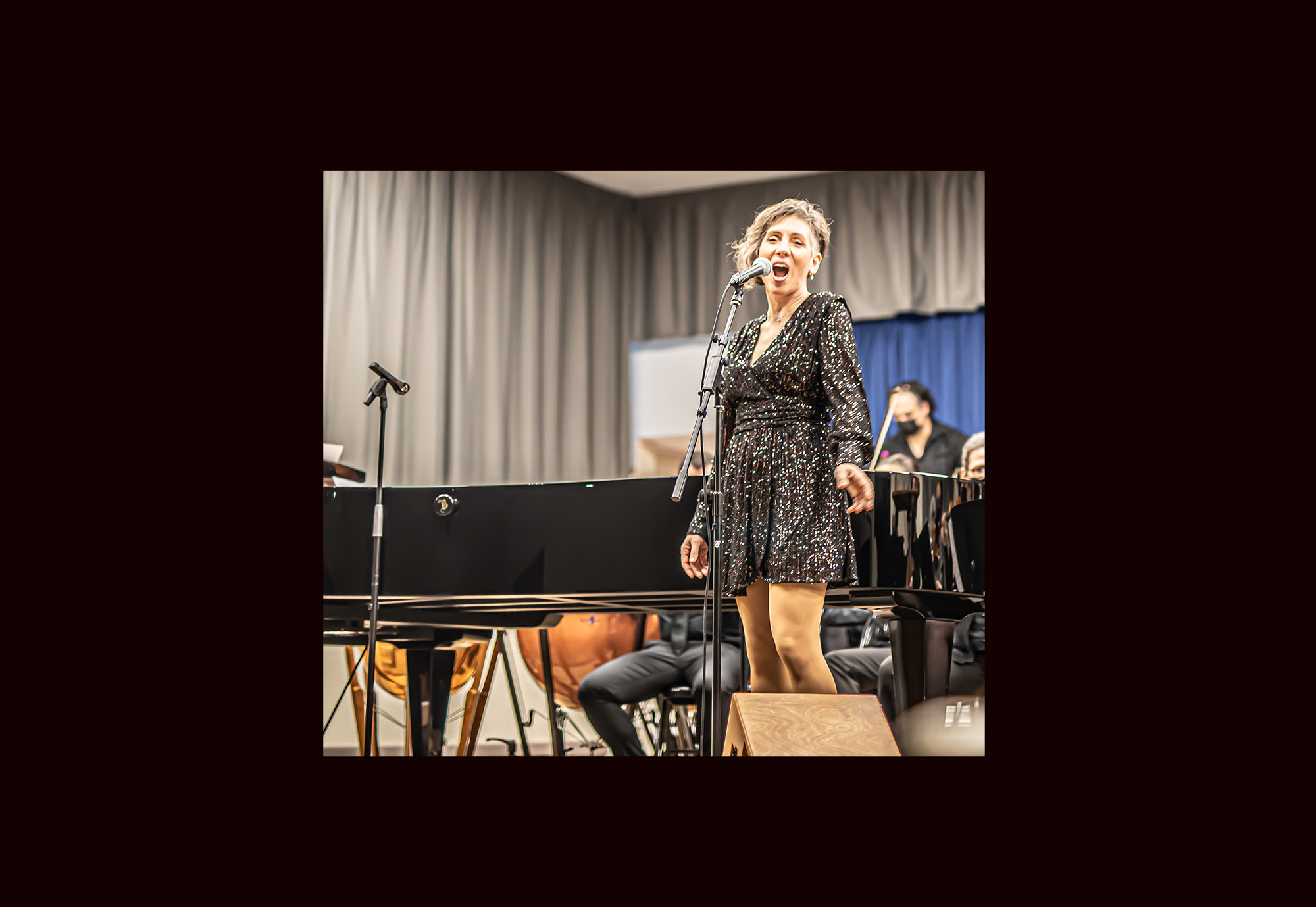 0 Julie Lambert chante edith Piaf 1bis 160122 copie.jpg