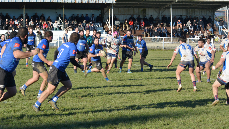 L'EAB XV revancharde s'impose de justesse face aux Lourdais
