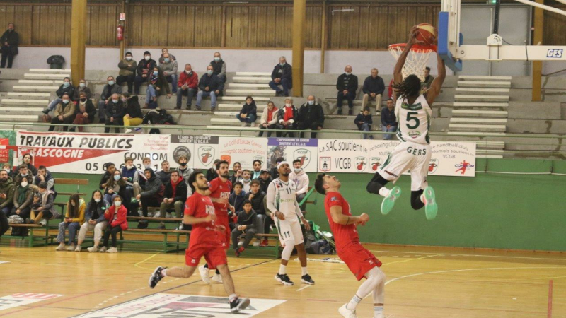 Basket-Ball, championnat de France : Auch et Valence-Condom brillent