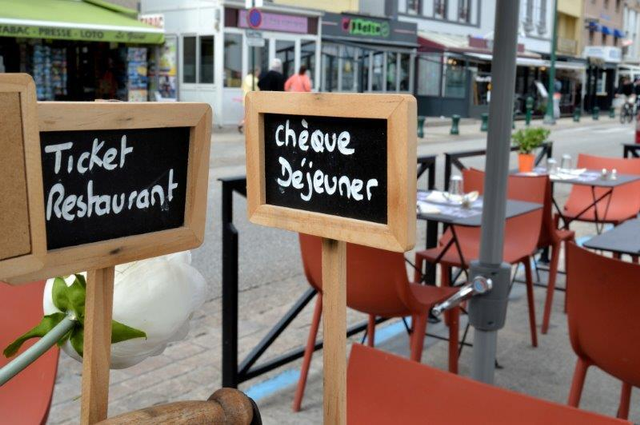 cheque restaurant.jpg