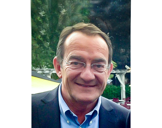 Jean-Pierre_Pernaut_(cropped).jpg