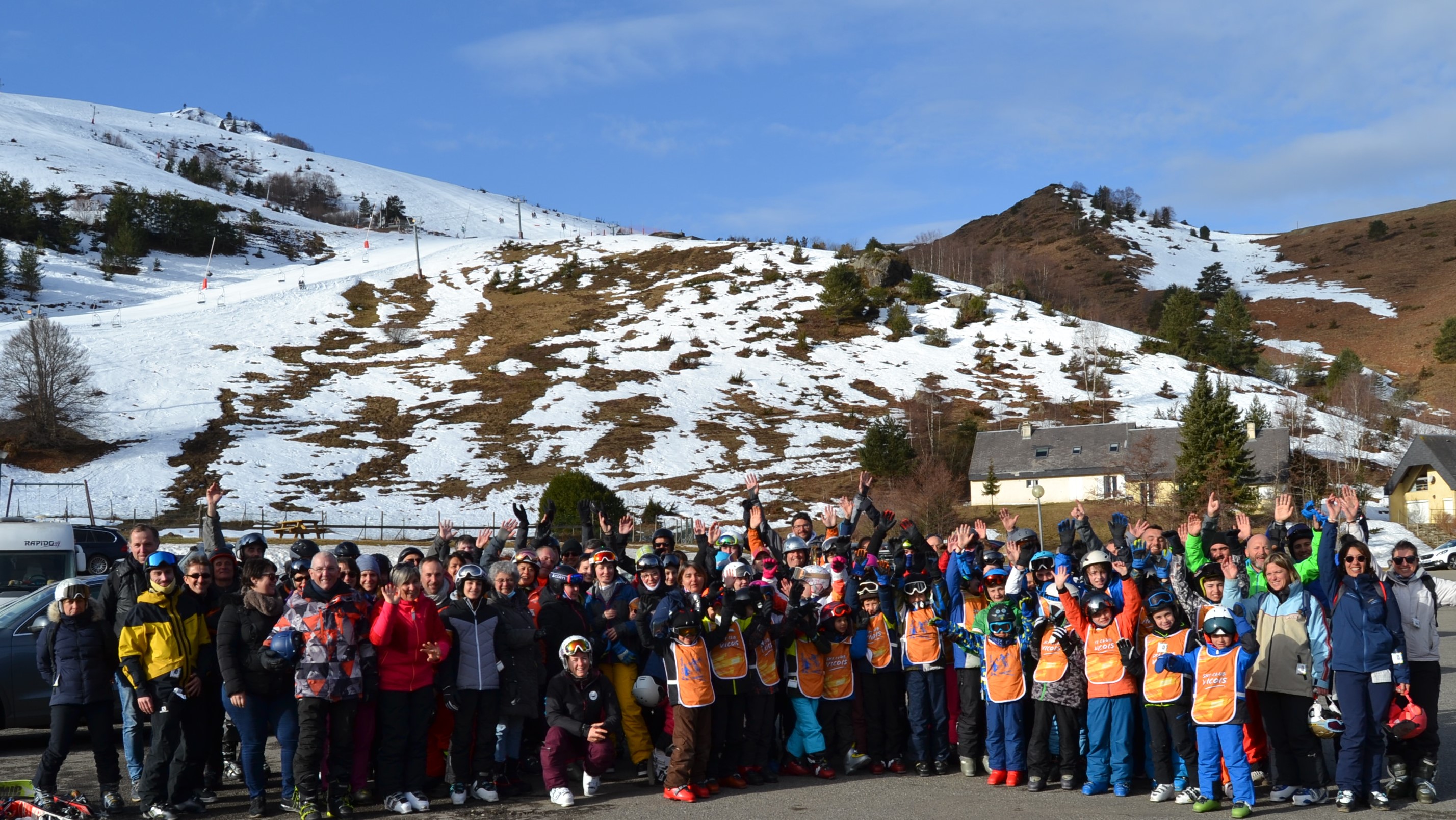 Photo groupe 2022.jpg