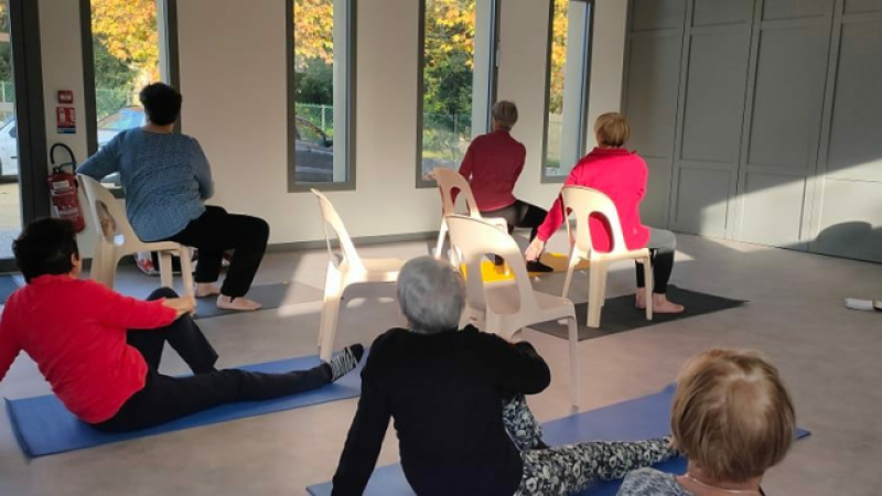 Nouveau : du yoga sur chaise à la Maison de Santé !