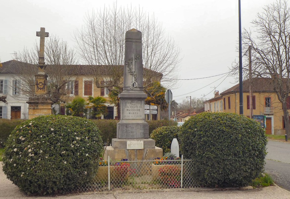 Monument aux  Morts de Masseube