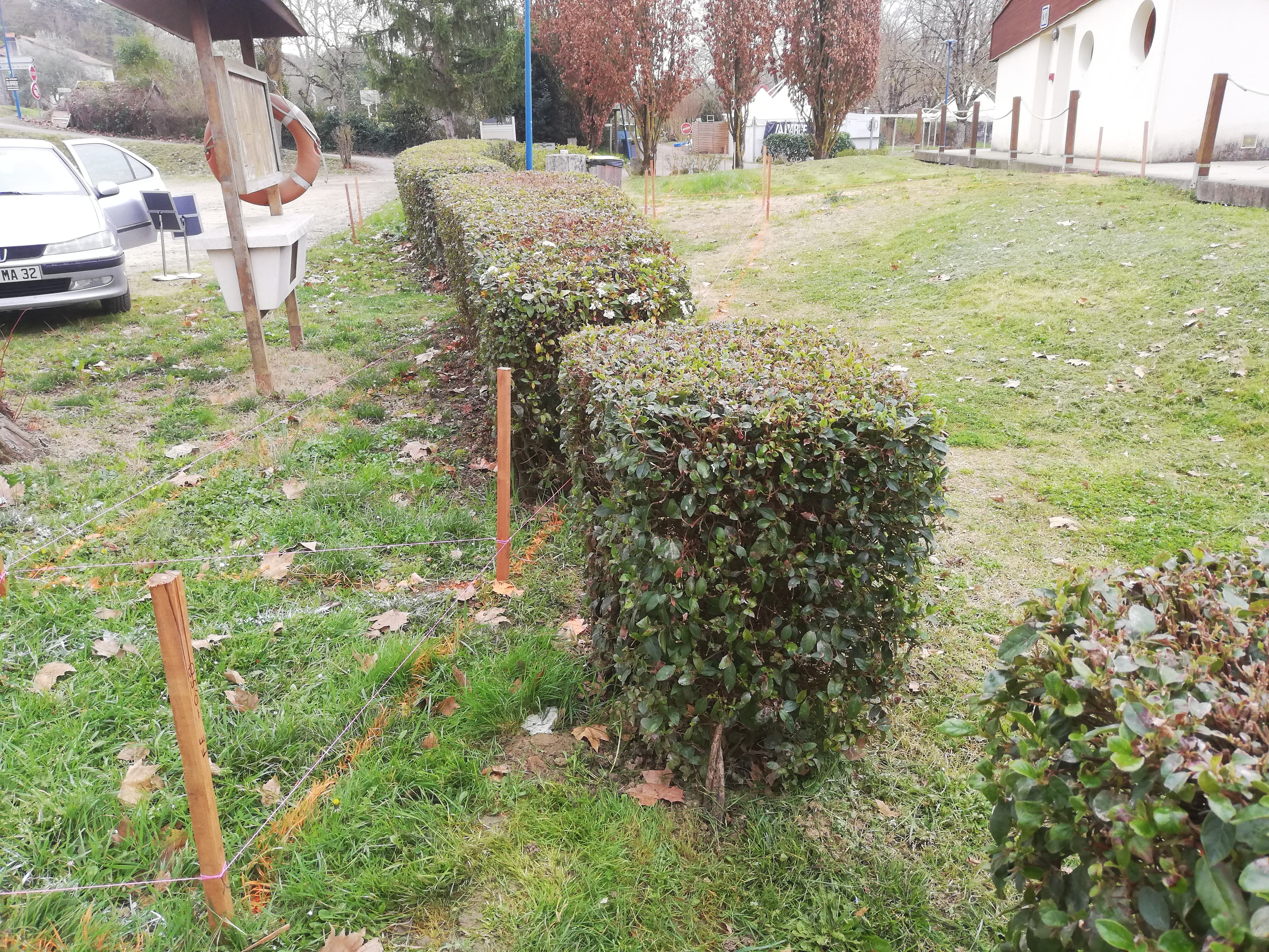 Le marquage au sol annonce le commencement des travaux.
