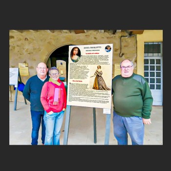 DR JM Grivaz pres expo Anne-Charlotte d'Artagnan avec Lisa Hutton et Maxime Fillos 1bis copie.jpg