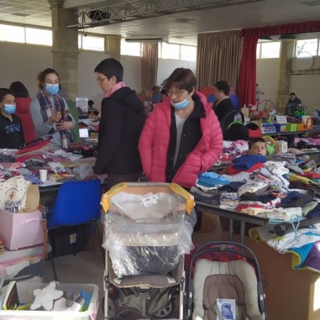 beaumarche ecole vide grenier.JPG