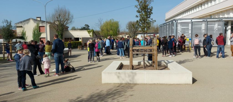 Belle participation pour la marche en faveur de l'Ukraine