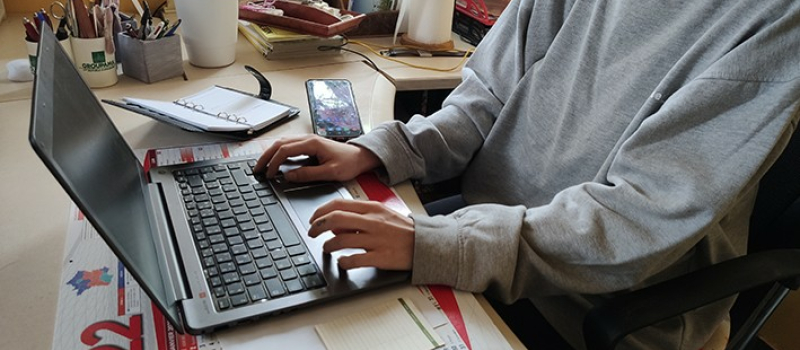 Nous recherchons des correspondants