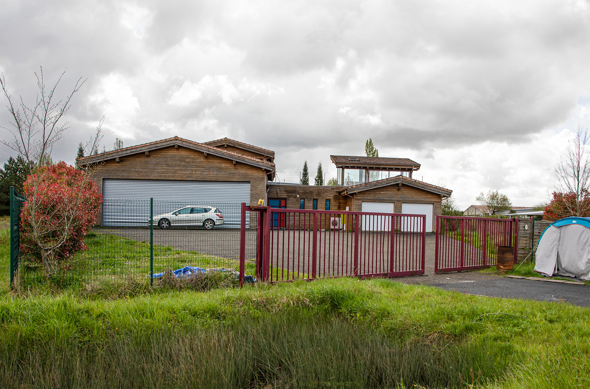 Maison de la famille de l'Ivoirien 1bis 090422.jpg