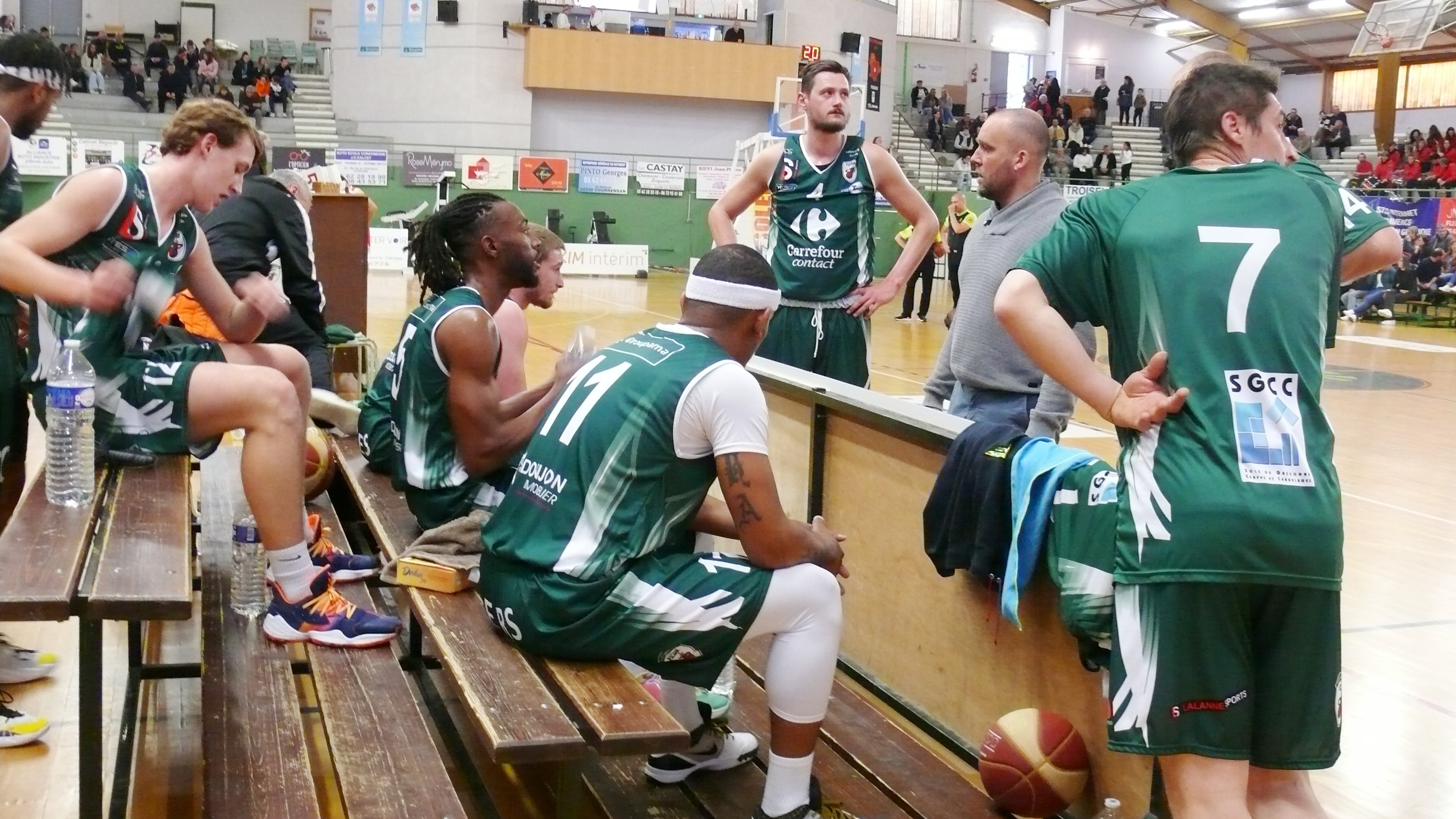 Thomas Baurens remotive ses joueurs.