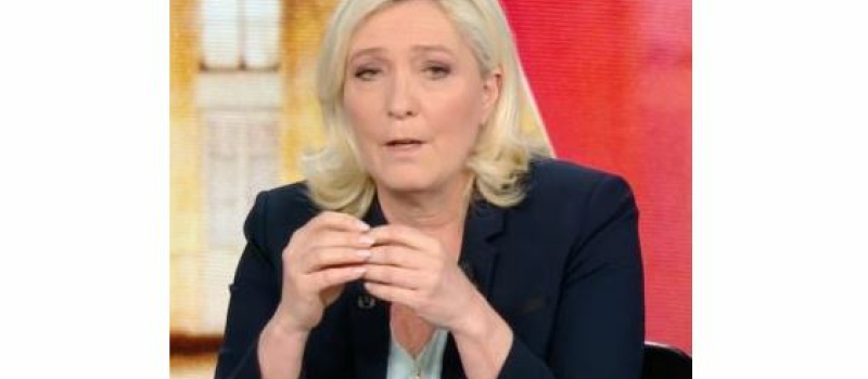 Marine Le Pen: une solidité rassurante