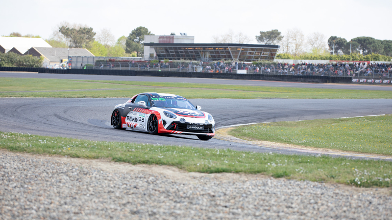 Coupes de Pâques à Nogaro : le pilote Thomas Drouet de Bétous à l'honneur