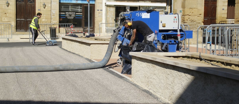 Grenaillage autour de la mairie