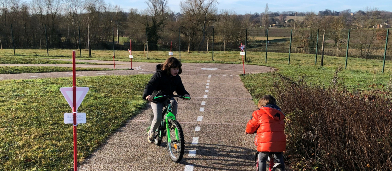 Le P’tit Vélodrome à Gimont, fête son premier anniversaire.