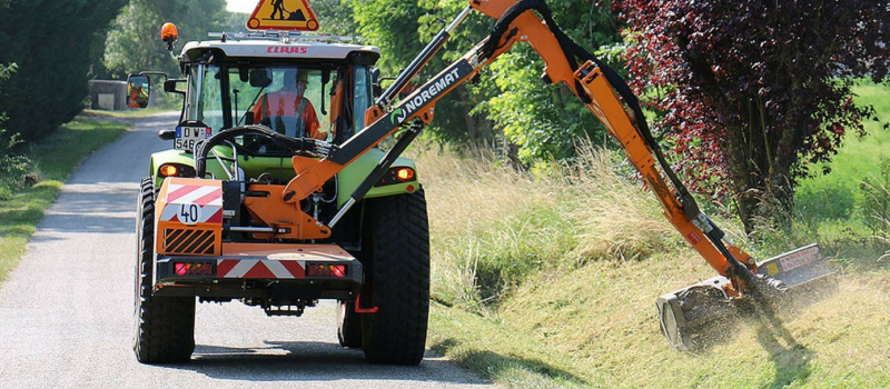 Chantiers en bordure de route Danger soyez vigilants