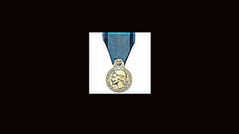2 Laujuzanais reçoivent la médaille jeunesse, sports et engagement associatif