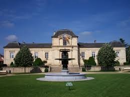 mairie mirande.jpg