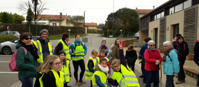 Marche / paëlla de l'association des parents d'élèves de l'école de Marambat
