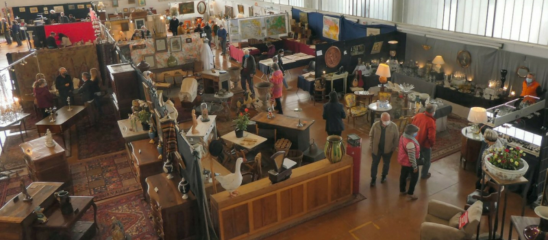 Dixième Salon des Antiquaires organisé par Art Histoire et Traditions