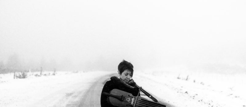 A l'Espace Tribuche : univers, cosmos, un mélange musical proposé en concert solo par Ingrid Obled.