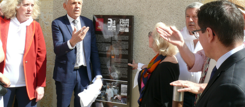 Enorme, l'inauguration de la rue André Daguin