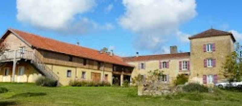 Marché des créatrices au Manot à Sainte Dode.