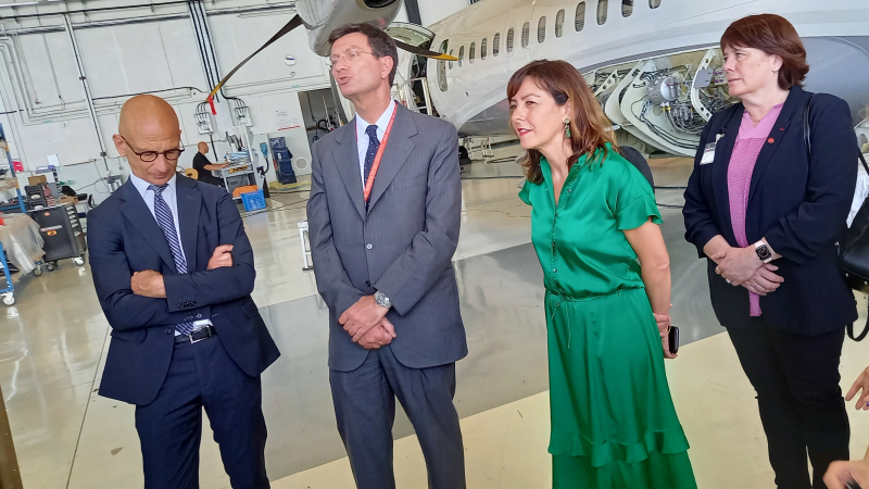"L'avion vert c'est pour l'Occitanie", affirme Carole Delga