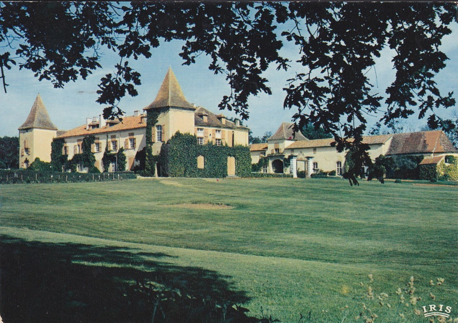Bars Chateau de Marignan CPA.jpg