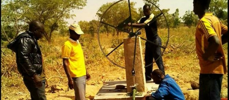 Aide à la scolarité des jeunes filles et à l'accès à l’eau en Afrique
