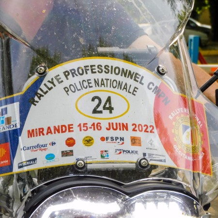 mirande motard police 3.jpg