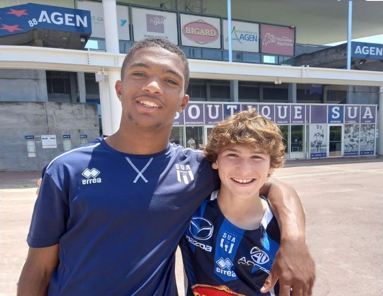 jeune lectoure..JPG