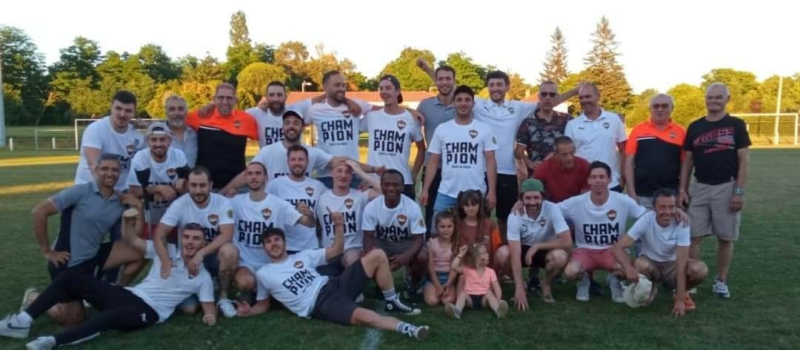 UAV Football : assemblée générale et apéritif offert par la mairie aux Vicois pour fêter le titre de champion du Gers