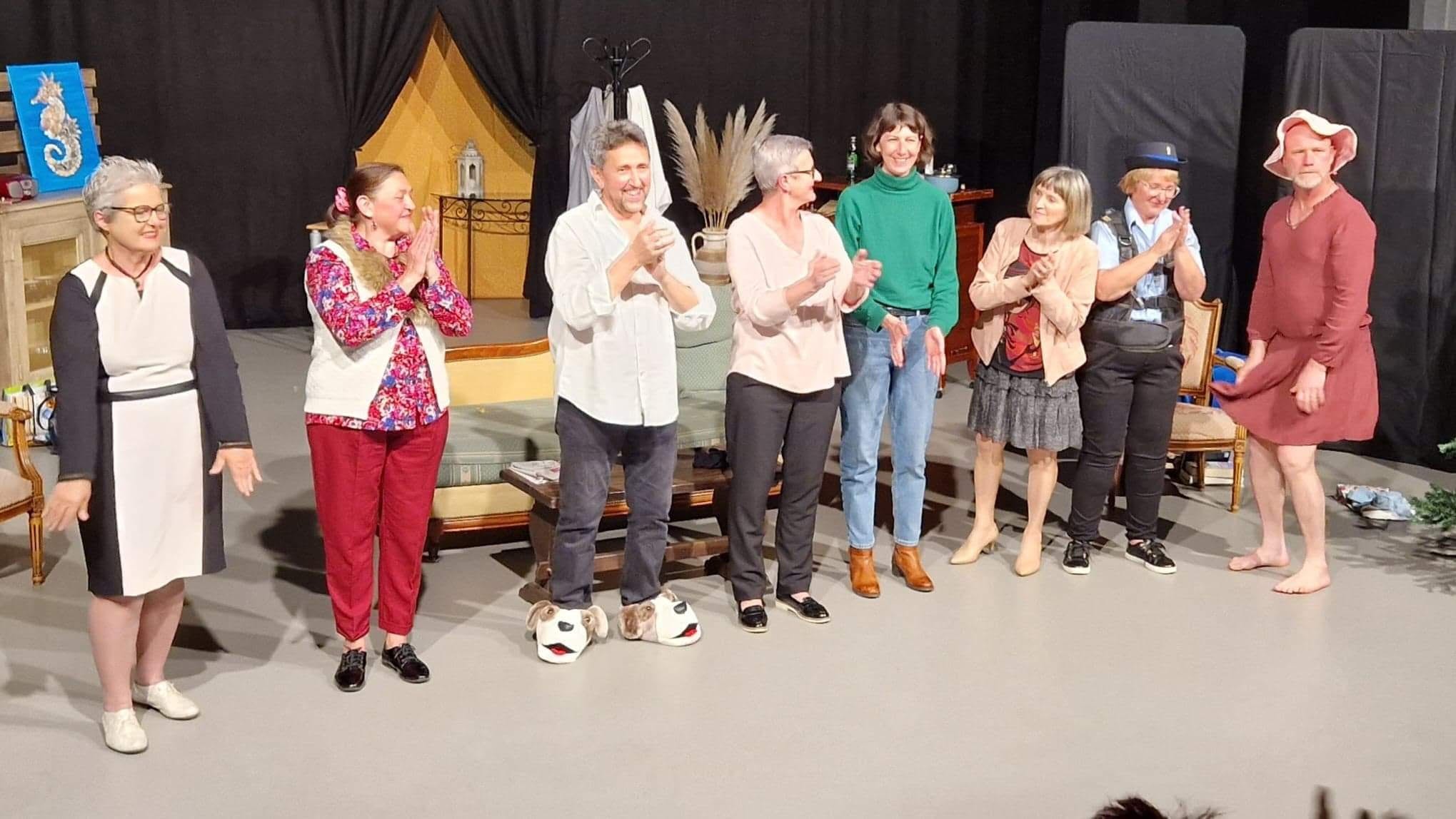 La troupe lors de la première représentation