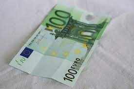100 euros.jpg