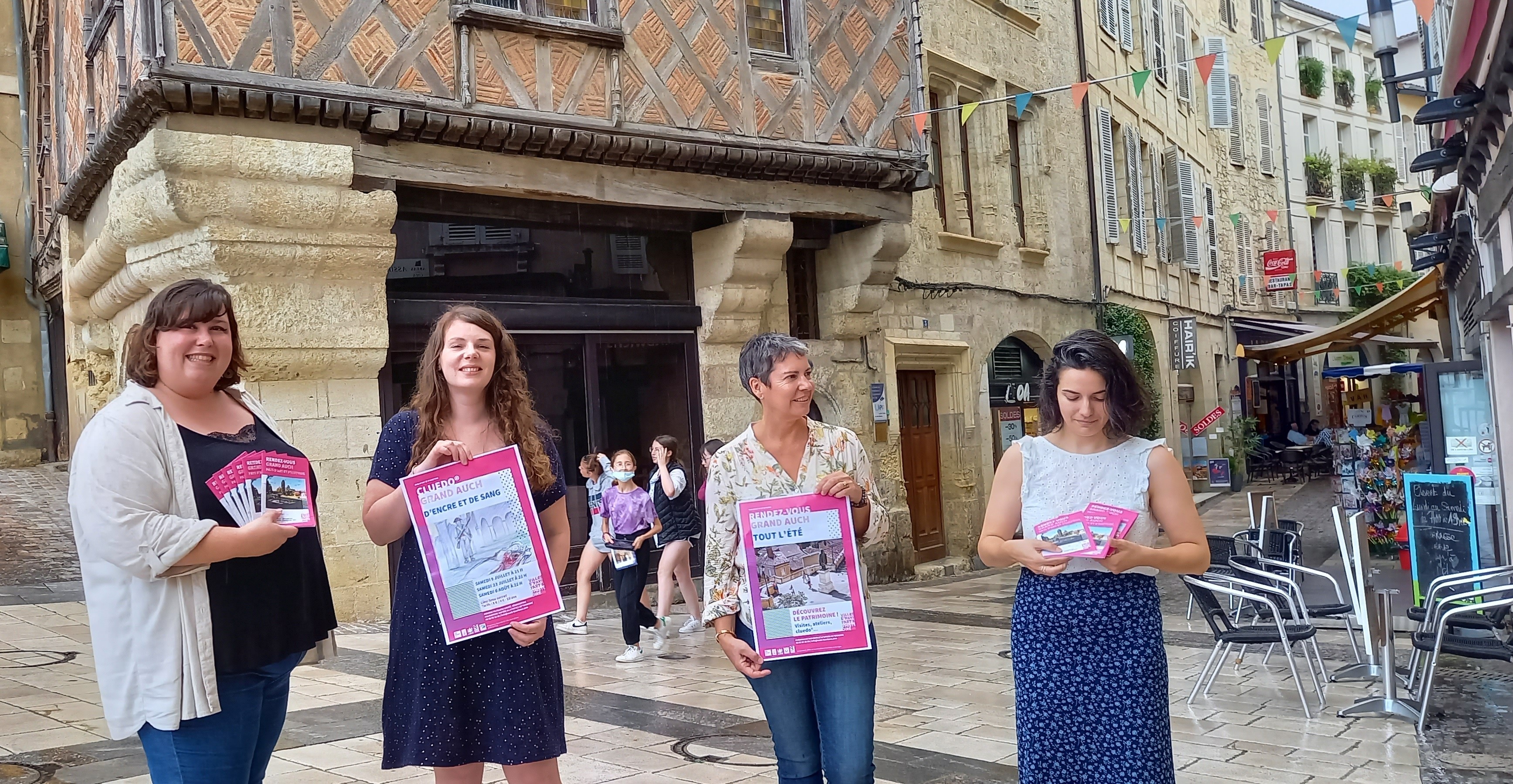 Elodie Cattani, Cynthia Bicheron, Véronique Mascarenc et Pélagie Moreau ont dévoilé l'offre culturelle du Pays d'art et d'histoire du Grand Auch
